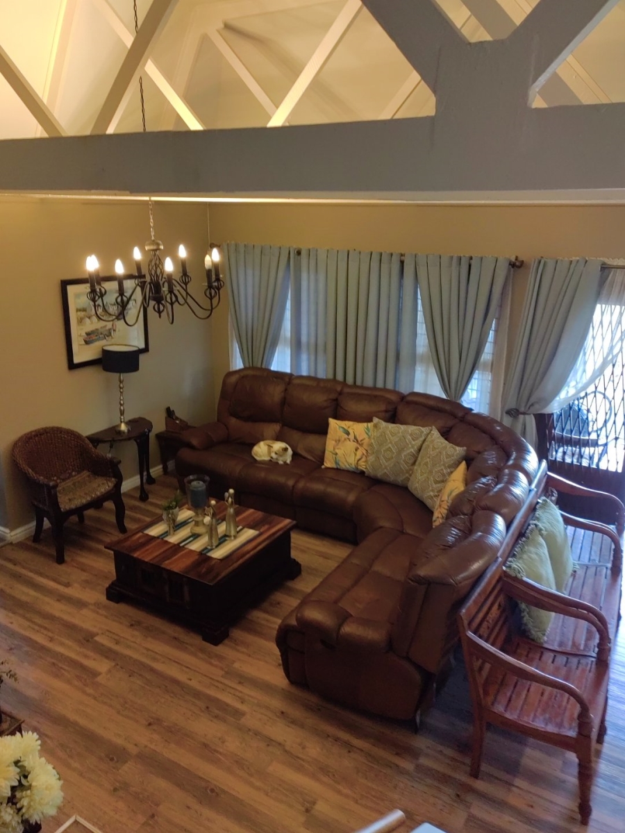 4 Bedroom Property for Sale in Ferreira Town Eastern Cape